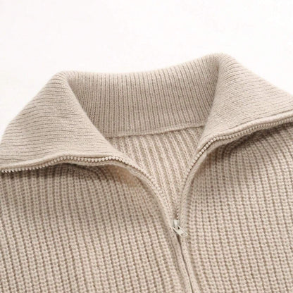 Vilma Stockholm™ | Stickad cardigan med dragkedja