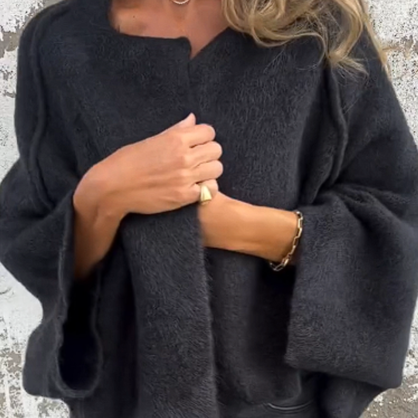 Vilma Stockholm™ | Elegant Stickad Kofta med Vida Ärmar